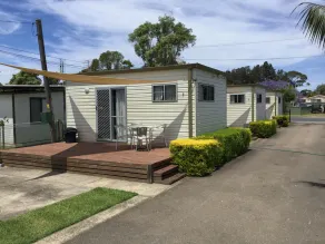 Riviera Caravan Park - Zimmer