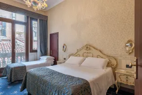 Hotel Montecarlo - Room
