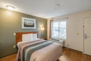 HomeTowne Studios by Red Roof Spokane - Valley - Chambre