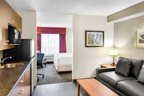 Best Western Thompson Hotel & Suites - Værelse