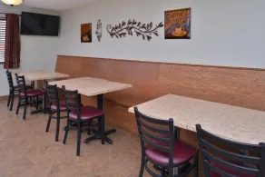 Cottonwood Inn and Conference Center - Restaurant