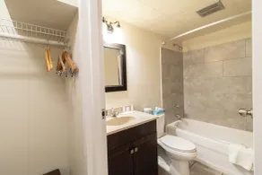 Super 8 by Wyndham Prince George - Salle de bain