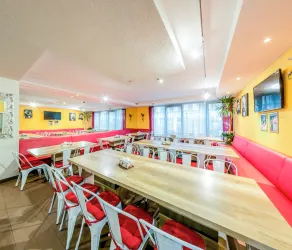 A&T Hotel & Hostel - Restaurant