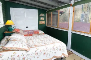 Trail's End Inn - Room