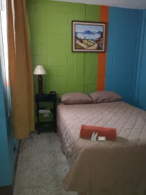 Hostal Guatefriends - Room