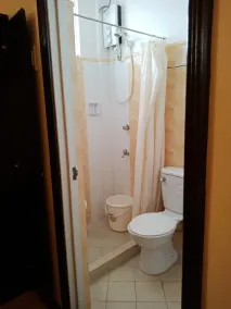 Dumdum Medical Plaza and Residences - Bathroom