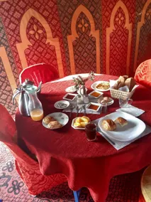 Bivouac ZAGORA - Speisen