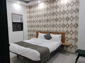 Hotel Easy Stay Near Shahdara  - Chambre