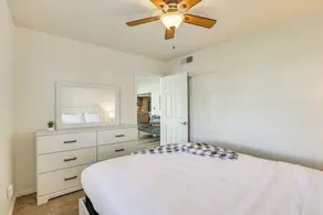 Peoria Home w/ Private Pool, Hot Tub, & Gas Grill! - Interiør