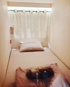 Bromo Dormitory - Room