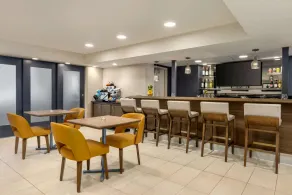 Baymont by Wyndham Owatonna - Restaurant