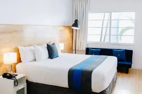Aqua Hotel & Suites - Chambre