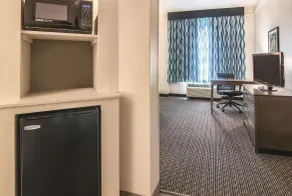 La Quinta by Wyndham Orlando UCF - Room