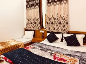 Hotel Kashi Ganga - Værelse