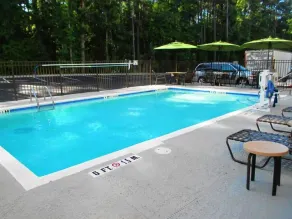 Spark by Hilton Port Wentworth Savannah - Piscine