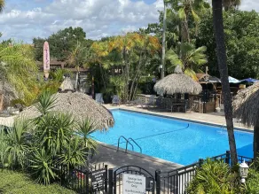 Tahitian Inn - Pool