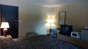 Colonial Inn Mercer-Grove City - Chambre