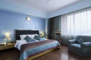 The Piccadily - Room
