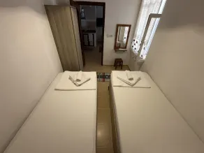 Vama Konuk Evi - Rom