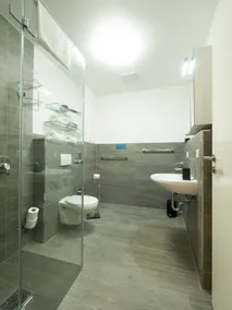 Hotel - Weinbar FAHR AWAY - Bathroom