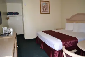 Passport Inn Niagara Falls - Room
