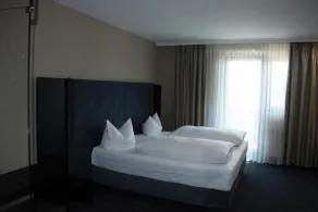 ROSS Hotel nähe Messe Stuttgart - Habitación
