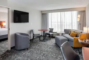 Courtyard by Marriott Boston Logan Airport - Chambre