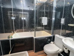 Coquet View Apartment - Bathroom
