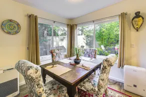 Hot Tub & Views: 'Secret Garden' Fort Bragg Cabin - Interiör