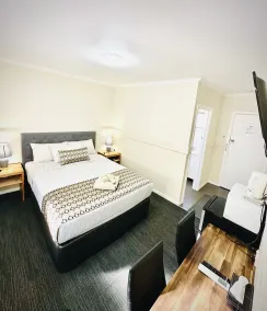 Auto Lodge Motor Inn - Zimmer