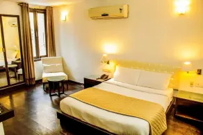 Hotel IP Swarn near Anand Vihar Vaishali Ghaziabad - Room
