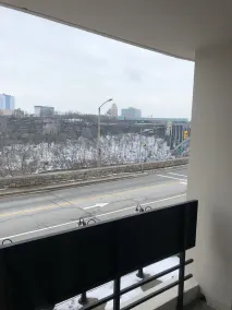 Travelodge by Wyndham Niagara Falls Fallsview - Vue de la chambre