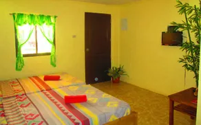 Golden Sam Resort and Restaurant - Chambre