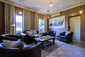 St Lucia Livingston Lodge - Lobby sitting area