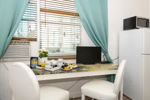 Norman's Hotel and Dining - Chambre