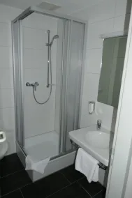 Bayerischer Hof - Bathroom