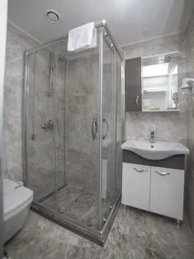 HHK Hotel Downtown - Bathroom