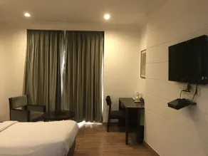 Hotel Orchid - Room