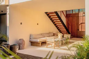 Muunek by Land Boutique - Lobby sitting area