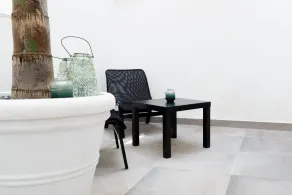 Minimal Rooms - Restaurant