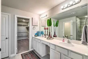 La Porte Getaway w/ Deck: Steps to Beach! - Salle de bain
