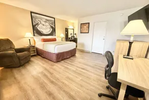 Super 8 by Wyndham Salina/Scenic Hills Area - Chambre