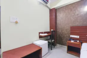 FabHotel Royal Ville - Room