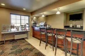 Cobblestone Inn & Suites - Bottineau - Restaurant