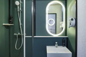 ibis Paris Nation Davout - Salle de bain