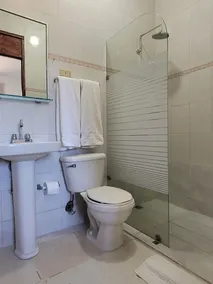 Drake Bolivar Santo Domingo - Bathroom