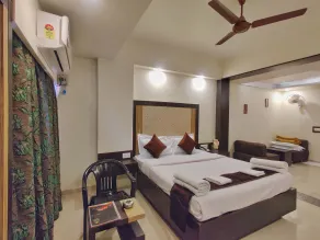 Hotel Ashwin Igatpuri, Pure Veg & Jain Food - Room