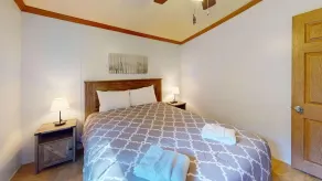 Whispering Pines - Room