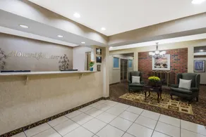 Howard Johnson by Wyndham Springfield - Hall