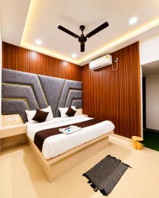 Hotel Mero Vrindavan Near Prem Mandir - Zimmer